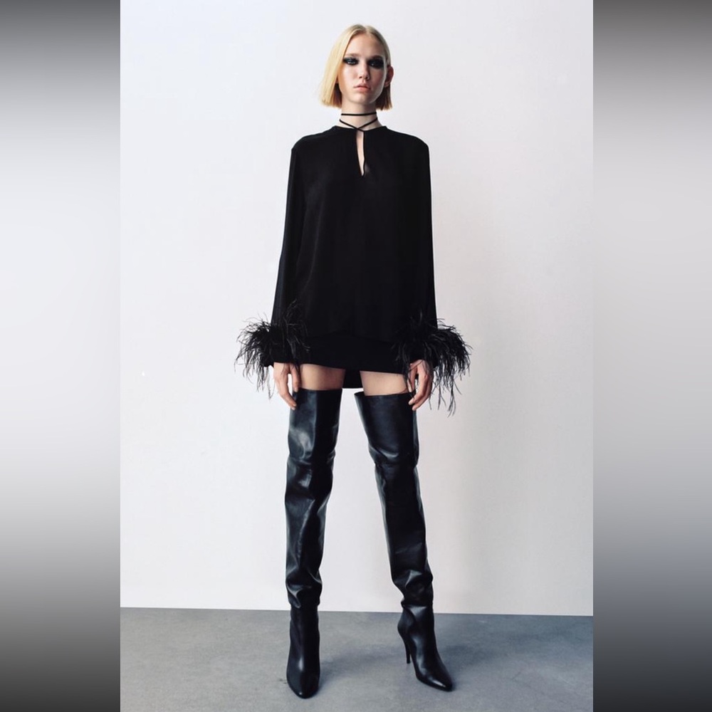 ZARA FEATHERED FLOWY BLOUSE SIZE L